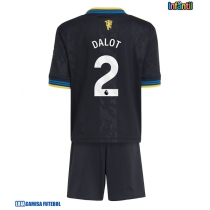 Camisa de Futebol Manchester United Diogo Dalot #2 Equipamento Alternativo Infantil 2025-26 Manga Curta (+ Calças curtas)